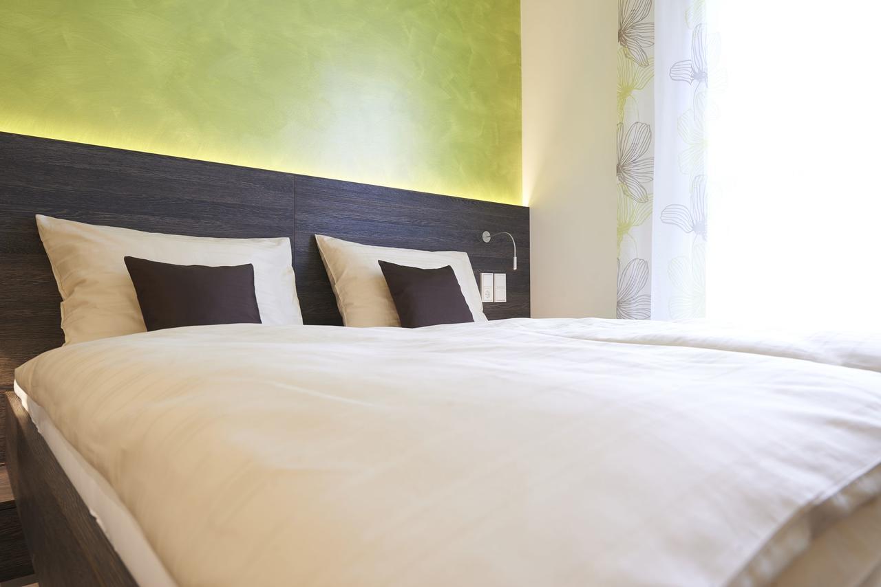 Eee Hotel Traun Εξωτερικό φωτογραφία