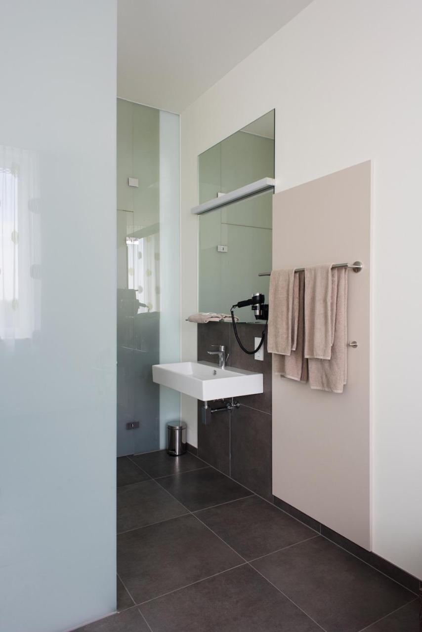 Eee Hotel Traun Εξωτερικό φωτογραφία