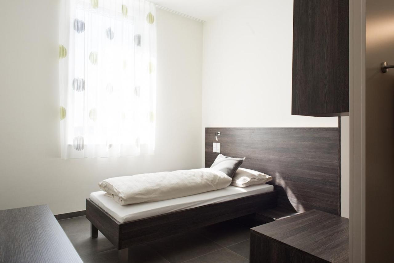 Eee Hotel Traun Εξωτερικό φωτογραφία