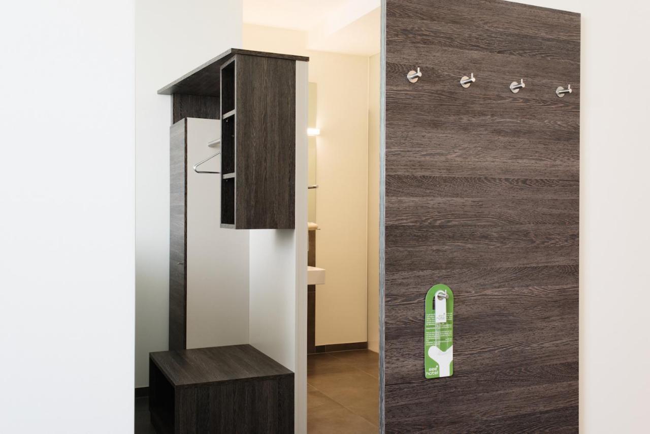 Eee Hotel Traun Εξωτερικό φωτογραφία